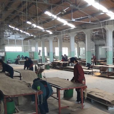 Υψηλού επιπέδου Custom MPF-X8033 Engineered Wood Veneer Maple Figured Grain Thickness Μπορεί να προσαρμοστεί