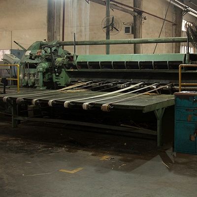 Teak επίπλων και ξενοδοχείων το φυσικό ξύλινο τέταρτο καπλαμάδων έκοψε την ευθεία σαφή σύσταση σιταριού