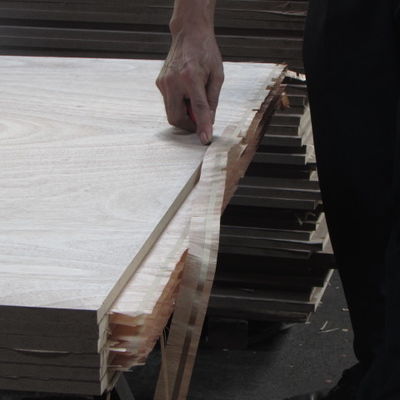 Καπνισμένες έπιπλα MDF τετάρτων καπλαμάδων Sapele φυσικές ξύλινες εδρευμένες σιτάρι επιτροπές ISO